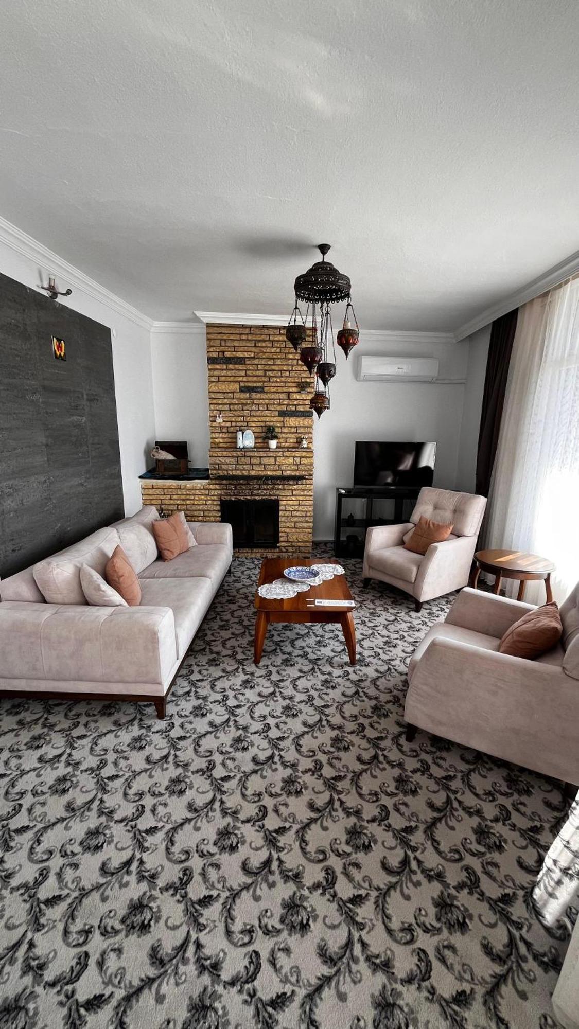 Foca Antik Otel Bagian luar foto