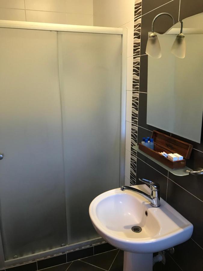 Foca Antik Otel Bagian luar foto